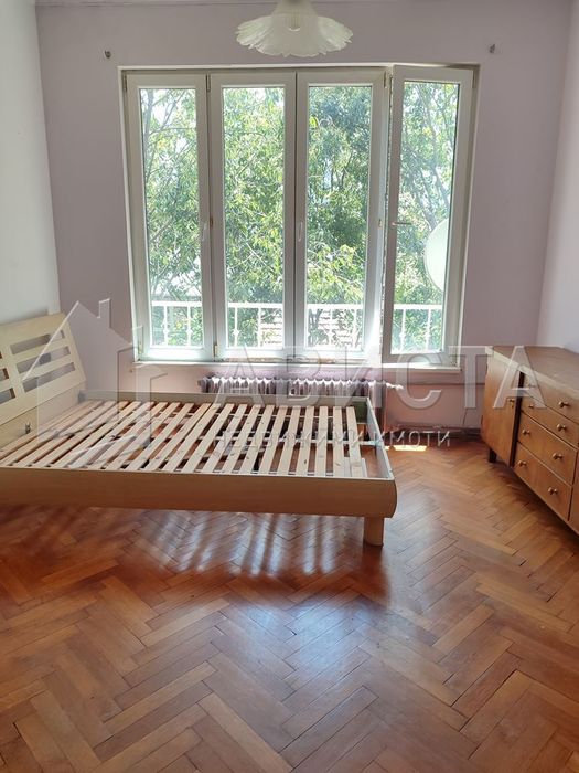 Продава се Двустаен апартамент в София, Център - 72 кв.м за 3723 €/кв.м - Снимка #4