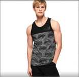 Оригинален потник Superdry - чисто нов XL