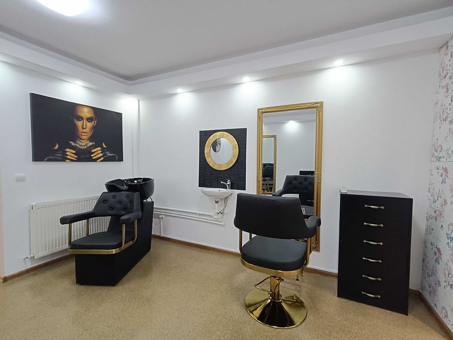 ”Prima lună gratuită!”  Închiriere post coafor