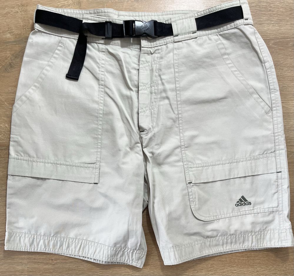 Adidas мъжки къс панталон размер 34