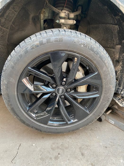 SUV Зимни гуми 255/50R20