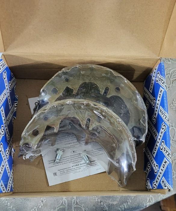 Продам новые колодки ручника