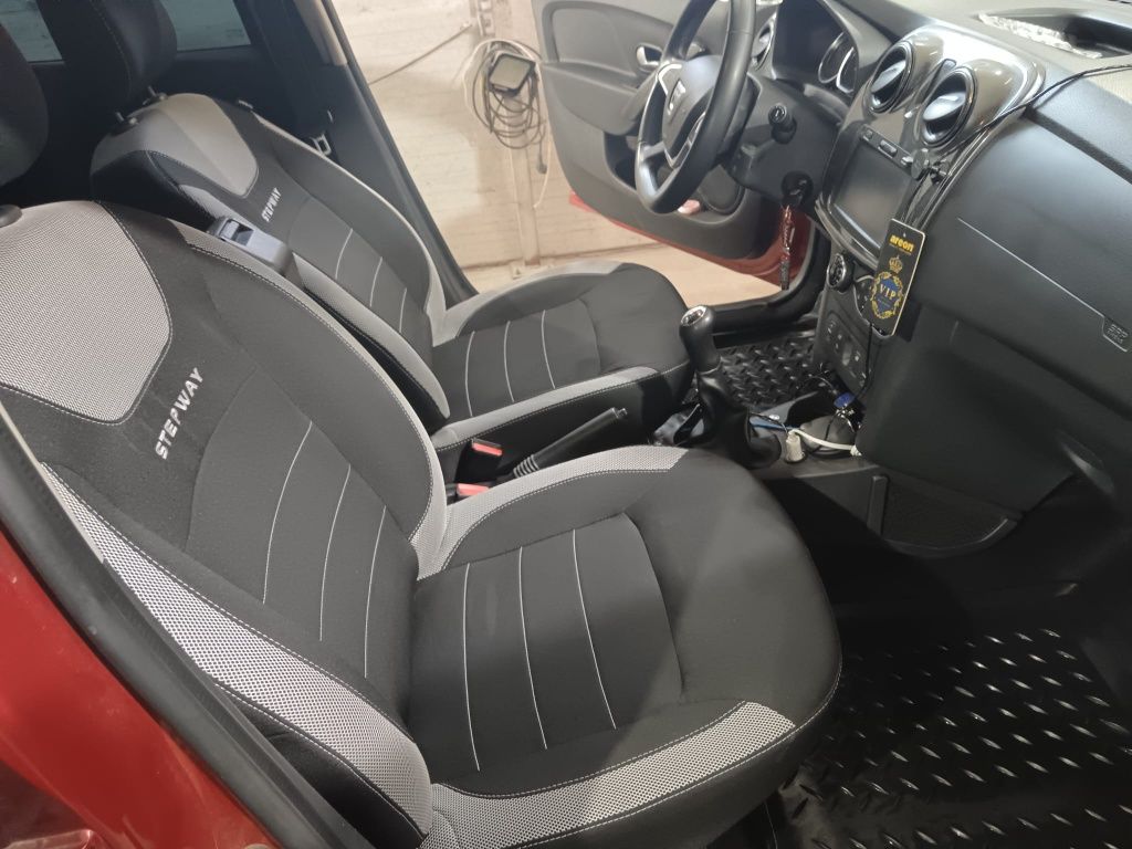Vând Dacia Sandero