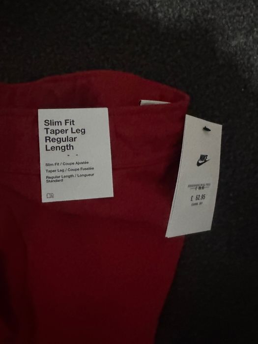 Pantaloni Nike Tech Model Anterior