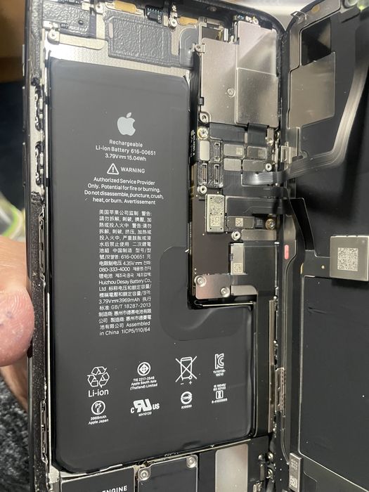 Piese originale pentru iphone/carcasa,baterie /camera/display