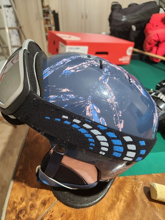 Ски каска Roxy с очила