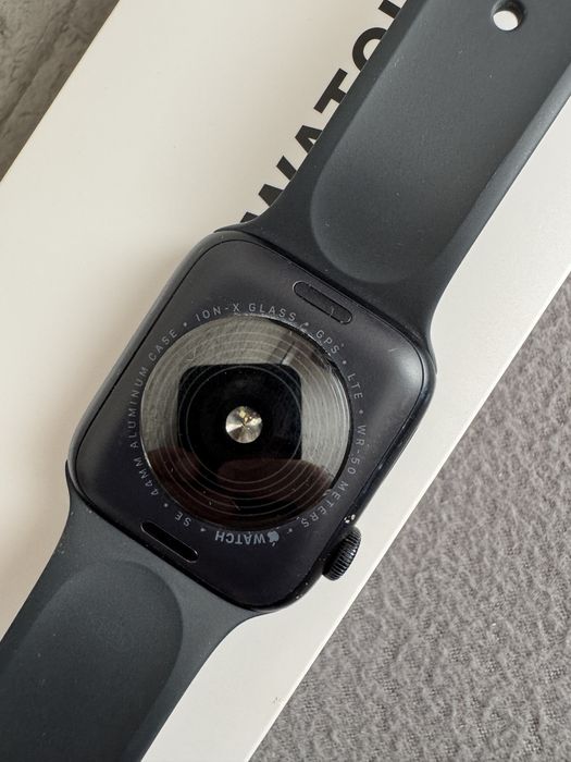 Vând Apple Watch SE 2023