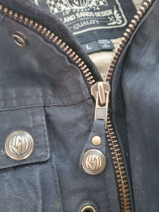 Яке за мотор размер Л