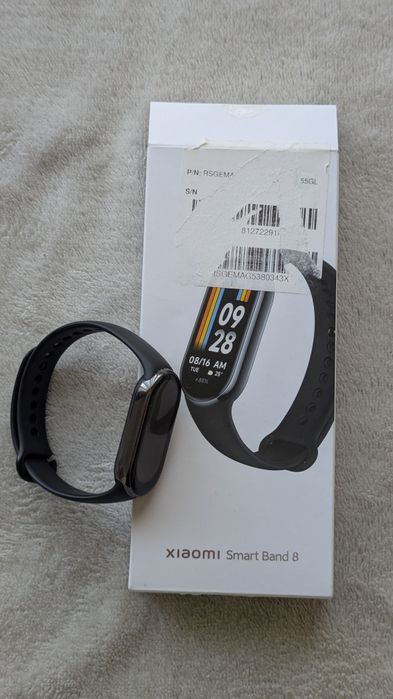 Vând Xiaomi Band 8