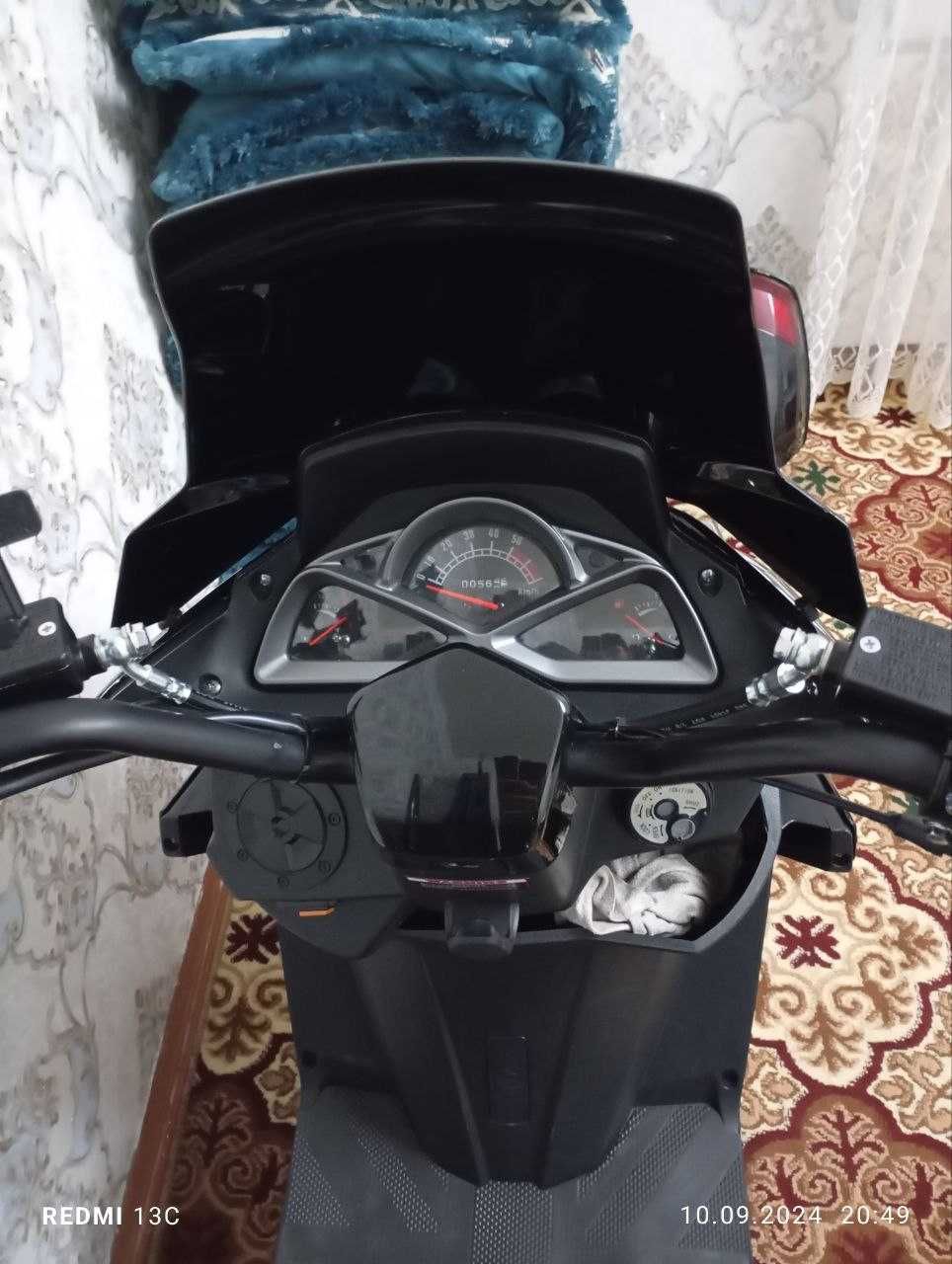 skuter 150 cc probeg 4000 yangi motor korpus hammasi yangi 100/3