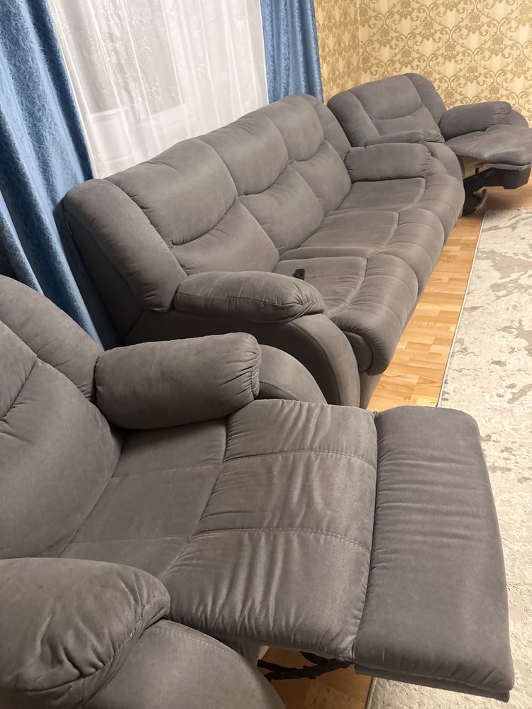 Продам диван с креслом