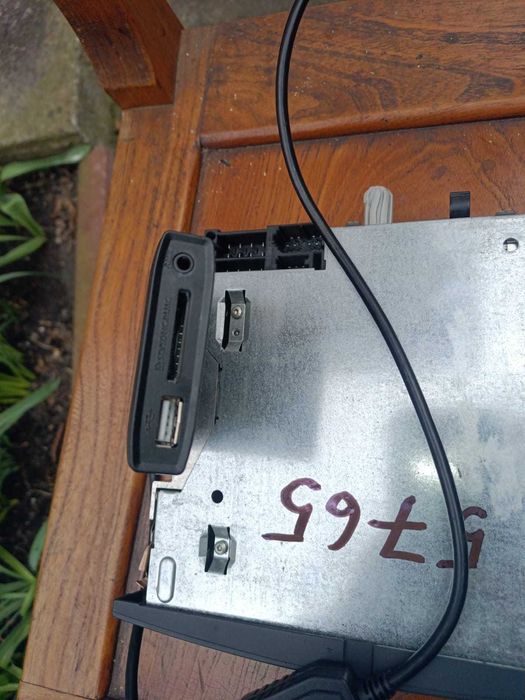 Player radio si adaptor mp3 Yatour Scenic 2