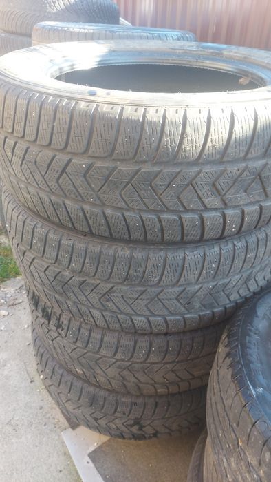 CAUCIUCURI 235 /60 / 18 M+S Pirelli* Profil Bun* Set 4 Bucăți *450 ron