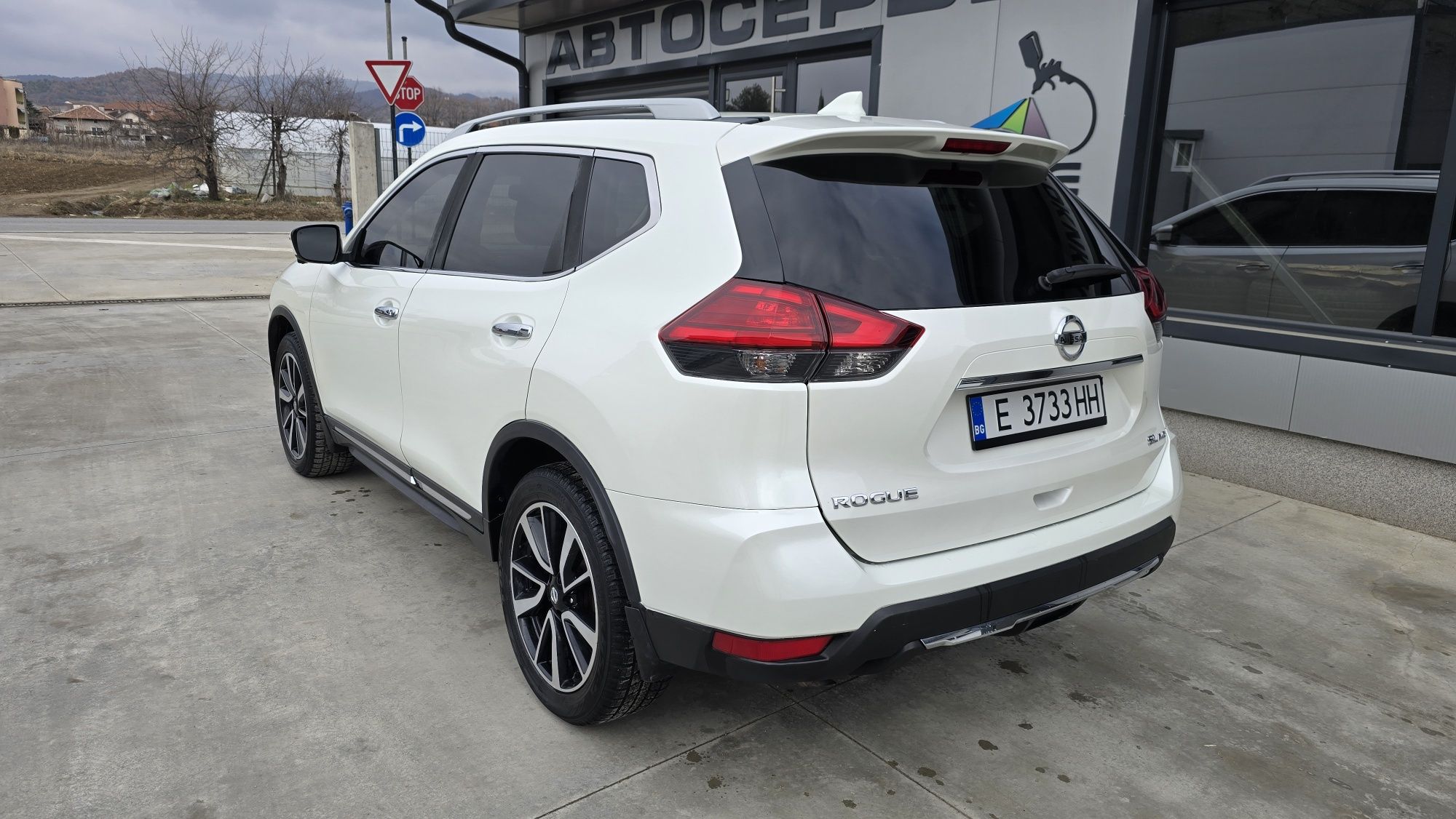 Nissan rogue x- treil 2017g SL с ГАЗ