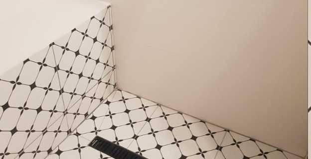 Vând gresie și faianță nouă, la preț de jumătate 60 ron/ mp