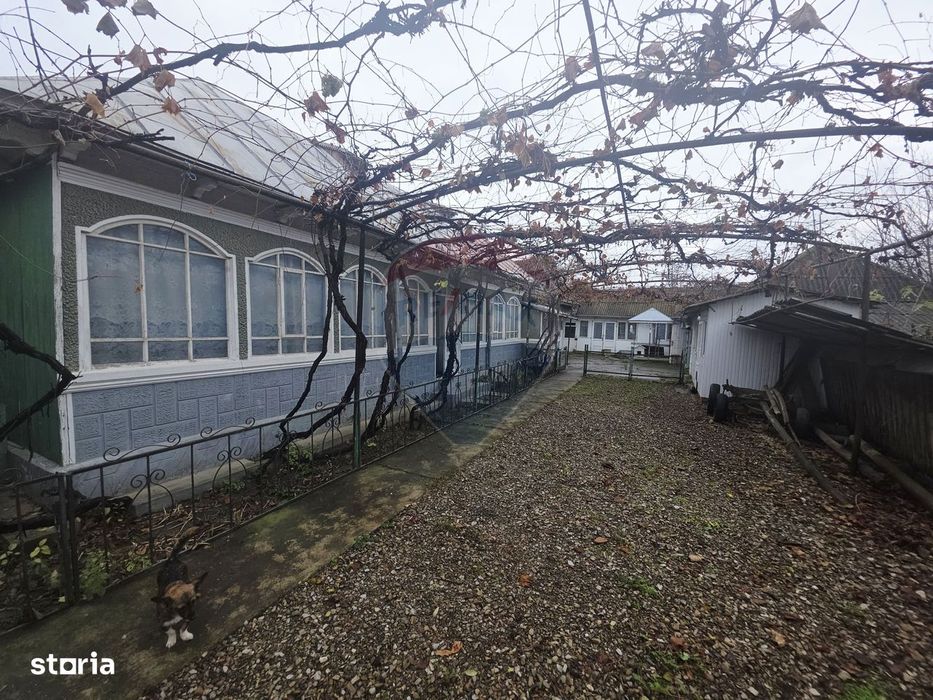 Casă / Vilă cu 4 camere de vânzare