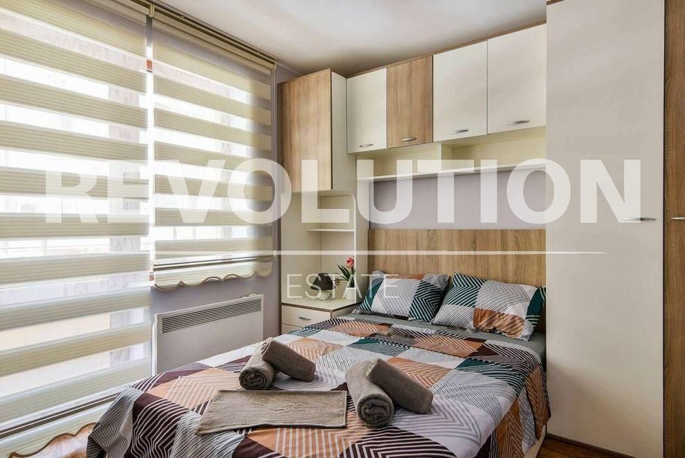 Дава се под наем Тристаен апартамент в Варна, Конфуто - 80 кв.м за 710 € - Снимка #2