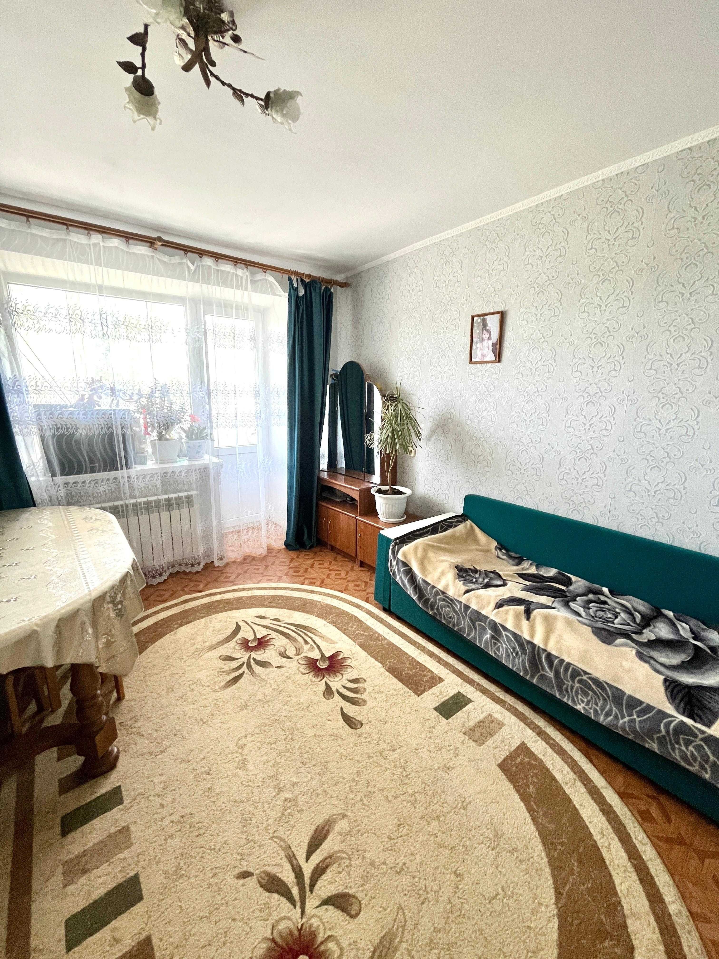 Продаётся 4 комн квартира