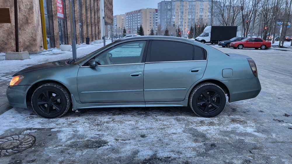 Продам машина Nissan Altima