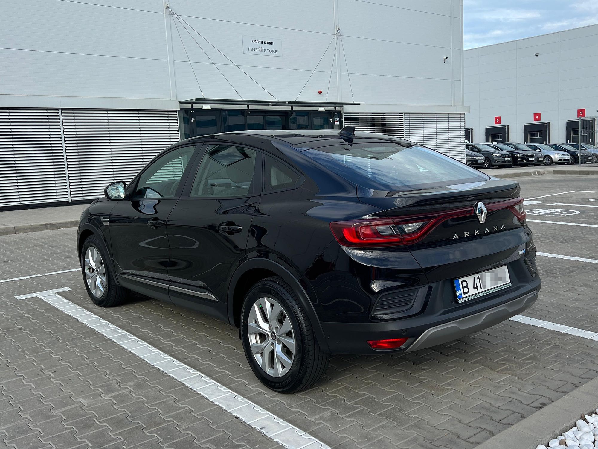 Renault Arkana E-Tech hybrid, auto