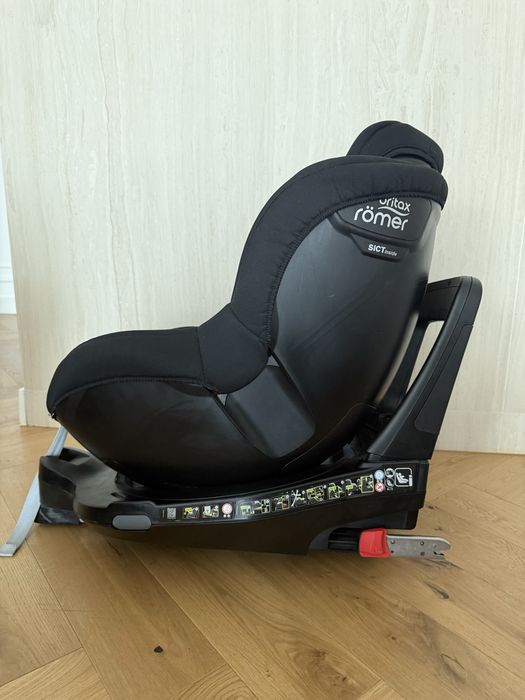 Scaun auto rotativ Britax 3 luni - 4 anu cu baza  isofix inclusa