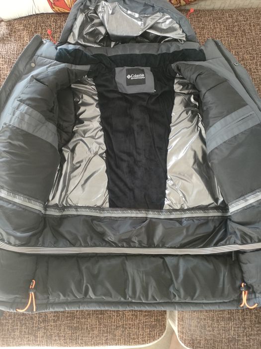 Куртка каламбия продам