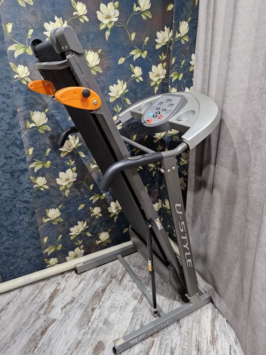 Беговая дорожка продам