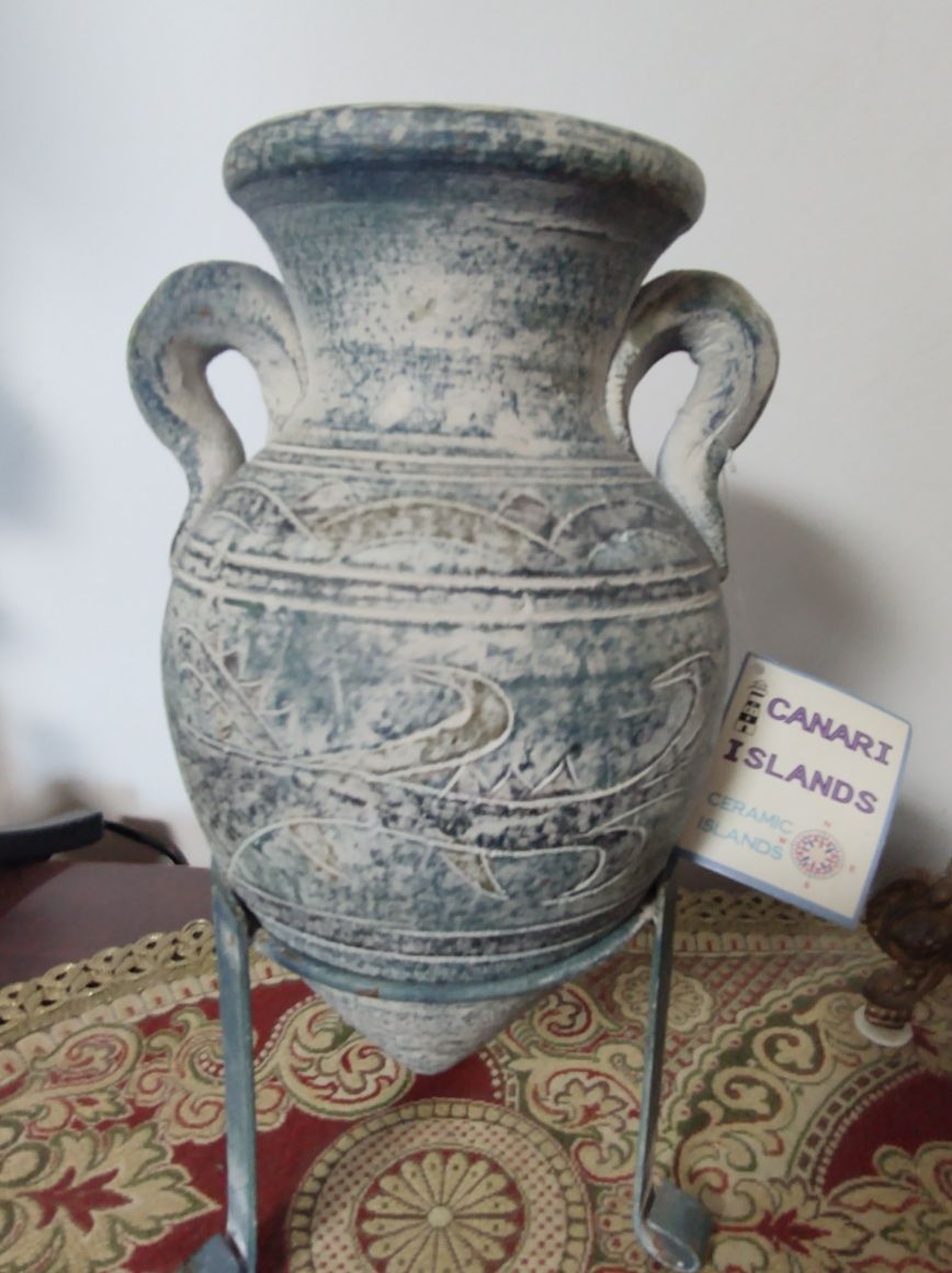 AMFORA CANARI ISLAND ceramica cu suport original si certificat h 29 cm