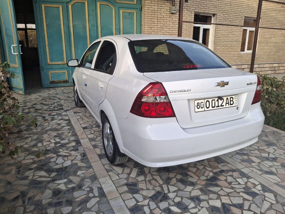 Нексия 3 автомат 2018-йил метанда