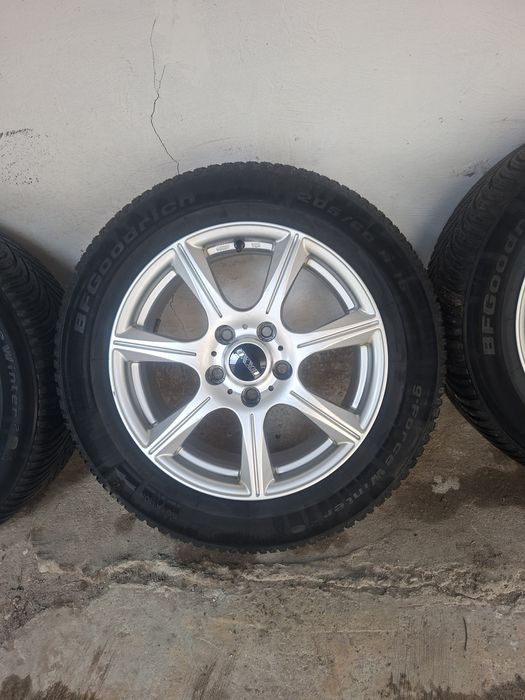 Jante aliaj cu anvelope de iarna 205 60 16 Kia, Mazda