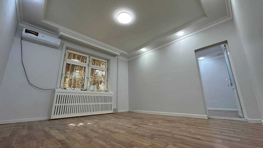 130 кв.м Офис Магазин 4 кабинета Шахристанская 1200 у.е