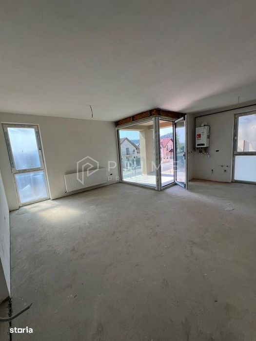 Apartament cu 3 camere de vânzare, semifinisat, în bloc nou, Unirii