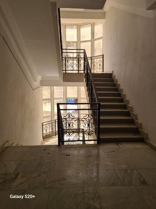 Продаётся  3х комнатная квартира