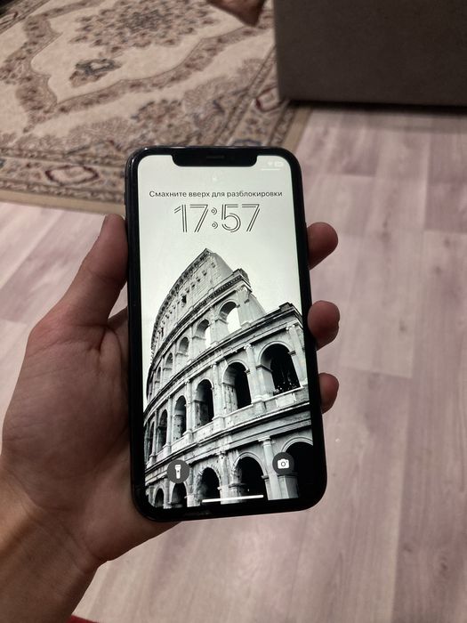 Продам Айфон 11 срочной