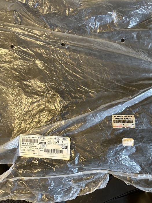 Covorase originale Toyota Rav 4 si tavita portbagaj