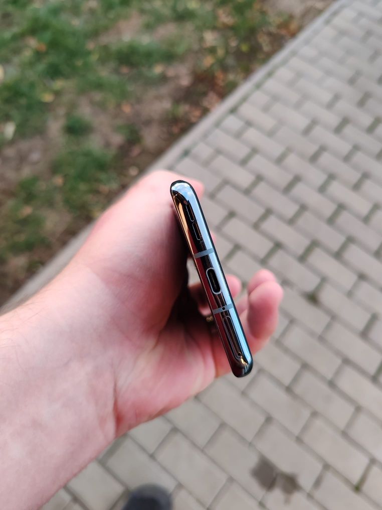 OnePlus 9 Pro - 12 / 256 GB