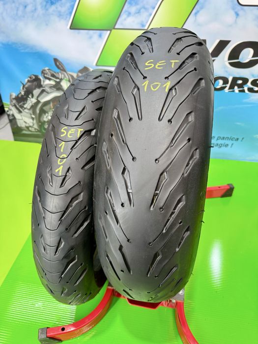 Set Anvelope Moto 120 70 17 si 180 55 17 Michelin 2024 Road5/6 Set101