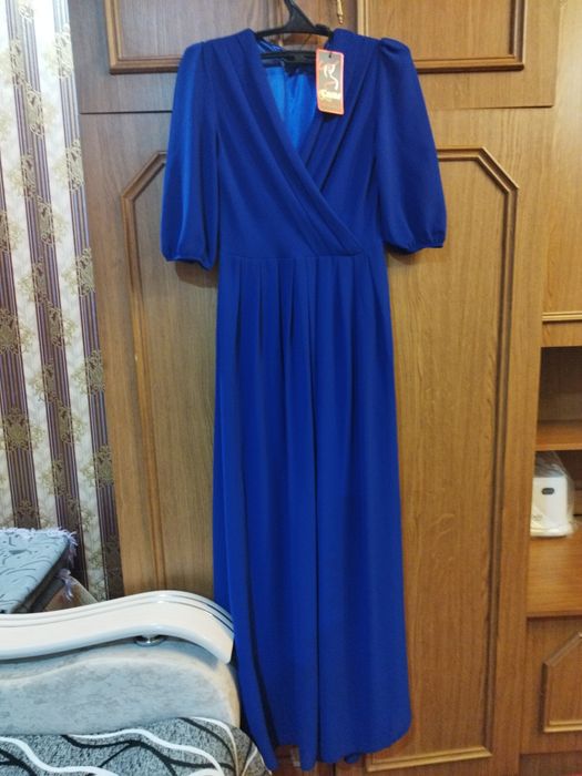 Платье праздничное