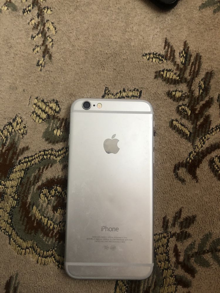 Продам Iphone 6