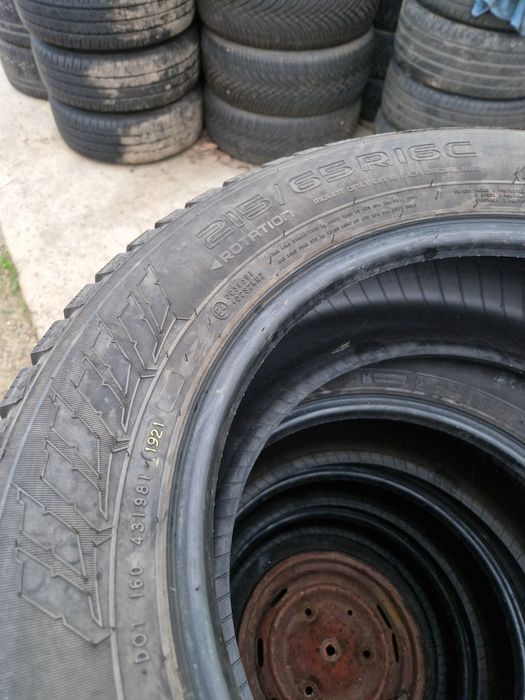 215 65 16C  iarna M+S Nokian 2021