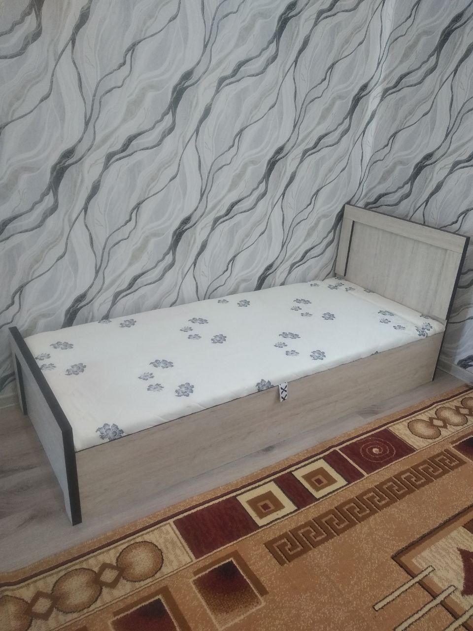 Krovat arzon sandiqli