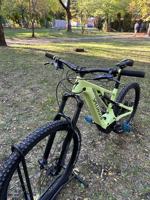 Продавам електрически велосипед Specialized Turbo Levo L 700wh