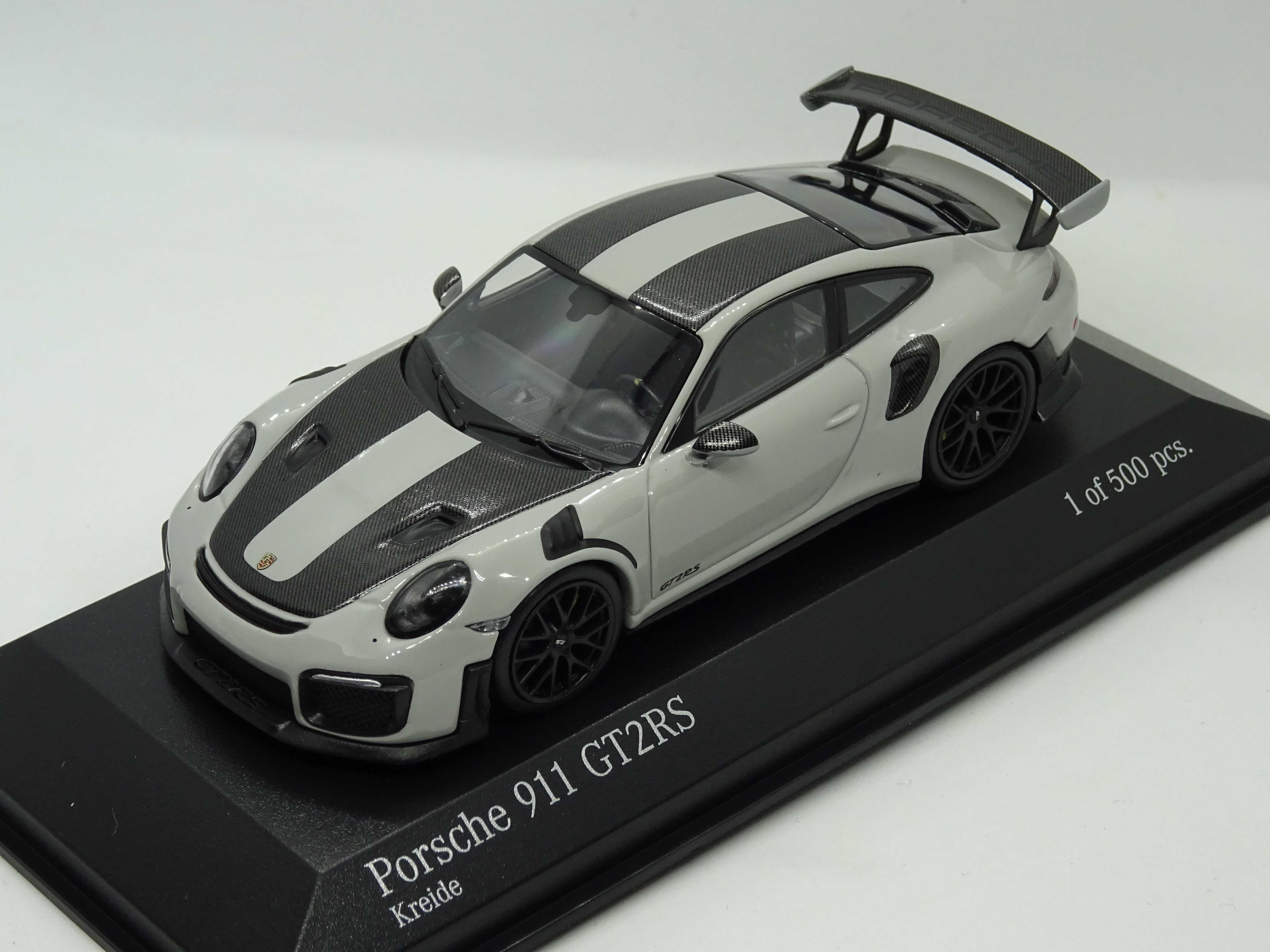 Macheta Porsche 911 GT2RS Minichamps 1:43