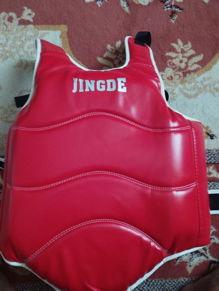 Продам экипировку для Таэквондо JINGDE(новый) L-размер Можно торговать