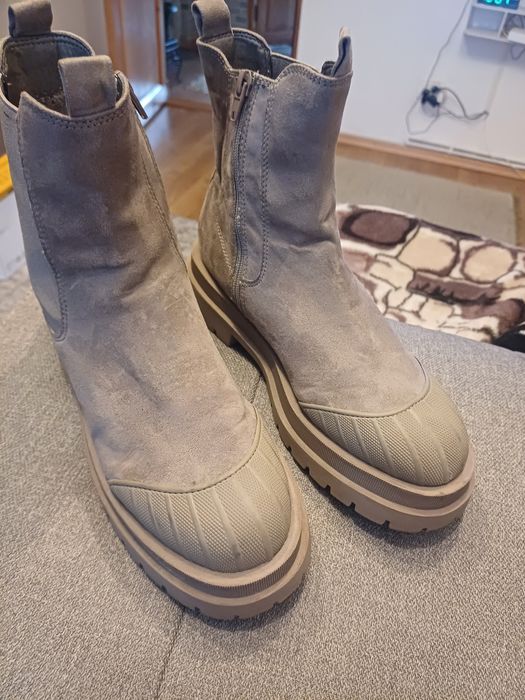 Cizme scurte de damă