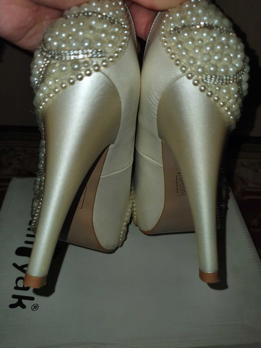 Pantofi mireasa cu perle si strasuri, 37
