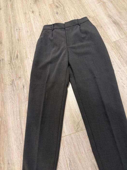 Pantaloni zara gri