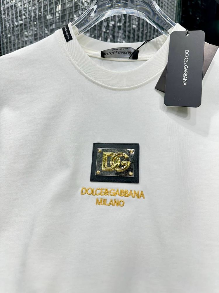 Stoc Tricou barbati .