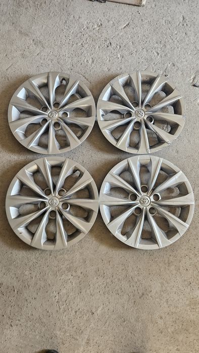 Колпак тойота камри