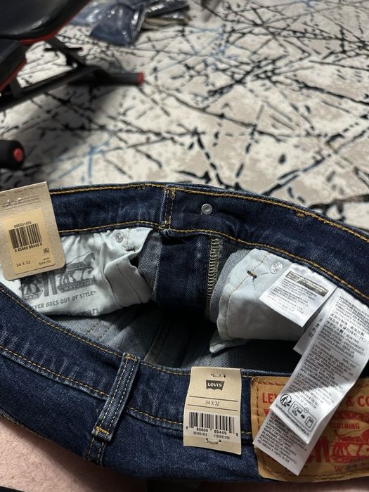 Джинсы Levi's 505 regular fit.р.34/32 и 36/32